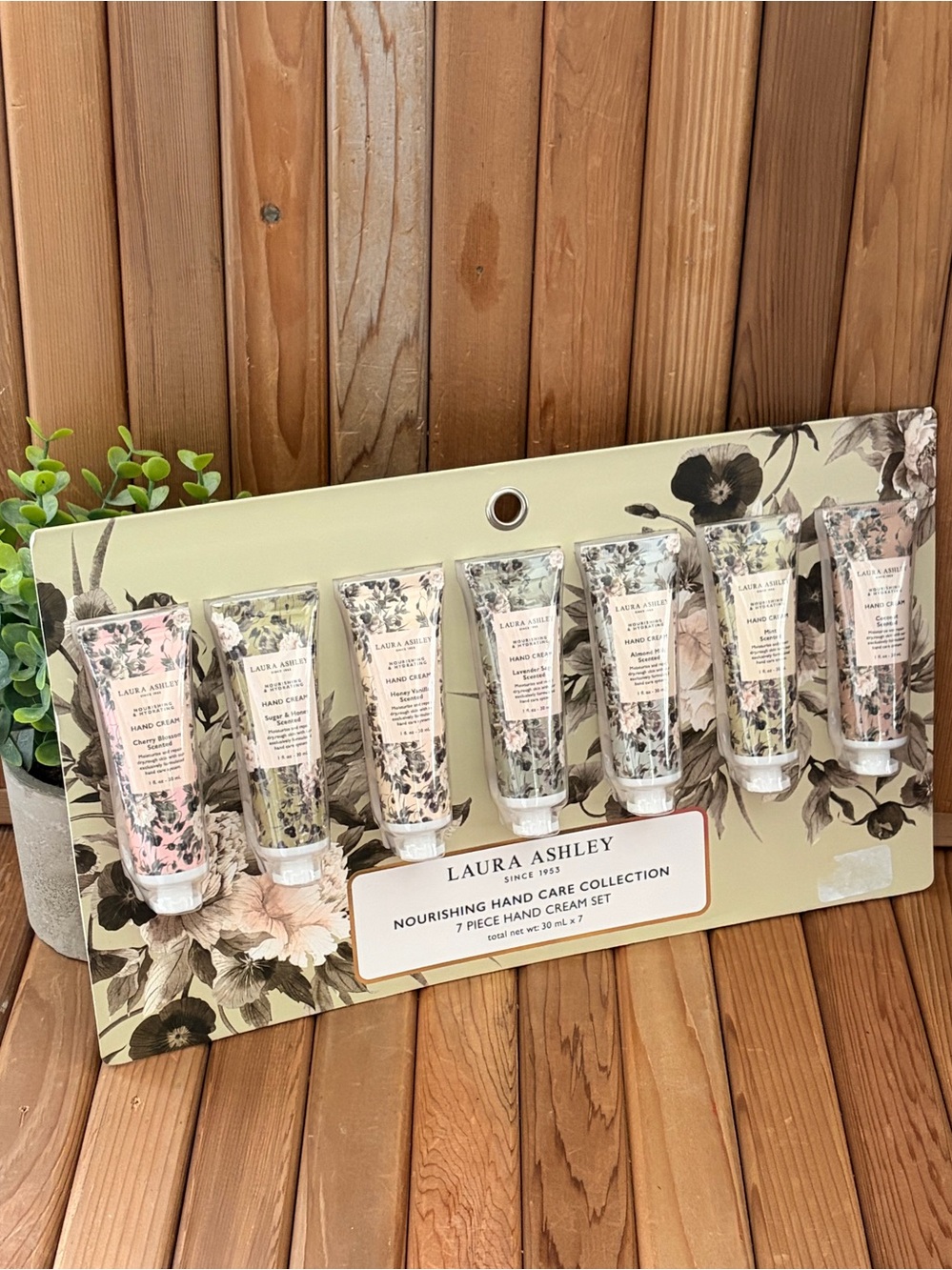 Laura Ashley 7-Piece Nourishing Hand Cream Set Floral, Cottagecore Gift